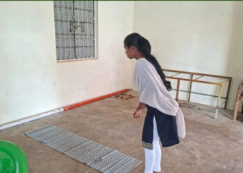 പട്ടികജാതി വിഭാഗത്തിൽപ്പെട്ട നീ എന്തിന് ഈ ജോലിക്ക് അപേക്ഷിച്ചു ?? നീ പാകം ചെയ്യുന്ന ഭക്ഷണം കുട്ടികള്‍ കഴിച്ചാല്‍ ദൈവകോപമുണ്ടാകും, പട്ടിക ജാതിക്കാരിയായ അങ്കണവാടി ജീവനക്കാരിയെ ഭീഷണിപ്പെടുത്തി ഉയര്‍ന്ന സമുദായക്കാര്‍, മാസങ്ങളായി കുട്ടികളെ അയച്ചില്ല, സര്‍ക്കാര്‍ ജോലി ലഭിച്ചതിലുള്ള അസൂയയെന്ന് കുടുംബം