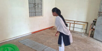 പട്ടികജാതി വിഭാഗത്തിൽപ്പെട്ട നീ എന്തിന് ഈ ജോലിക്ക് അപേക്ഷിച്ചു ?? നീ പാകം ചെയ്യുന്ന ഭക്ഷണം കുട്ടികള്‍ കഴിച്ചാല്‍ ദൈവകോപമുണ്ടാകും, പട്ടിക ജാതിക്കാരിയായ അങ്കണവാടി ജീവനക്കാരിയെ ഭീഷണിപ്പെടുത്തി ഉയര്‍ന്ന സമുദായക്കാര്‍, മാസങ്ങളായി കുട്ടികളെ അയച്ചില്ല, സര്‍ക്കാര്‍ ജോലി ലഭിച്ചതിലുള്ള അസൂയയെന്ന് കുടുംബം