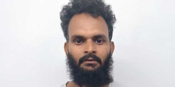 കമിതാക്കളുടെ മുറിയിൽ ഇടിച്ചുകയറി ന​ഗ്നദൃശ്യങ്ങൾ പകർത്തി, ഭീഷണിപ്പെടുത്തി പണവും ഫോണുമായി കടന്നുകളഞ്ഞു, അറസ്റ്റ് ചെയ്യാനെത്തിയ വനിതാ പോലീസിന്റെ കൈവിരൽ തിരിച്ച് ഒടിച്ചു, പ്രതി അറസ്റ്റിൽ