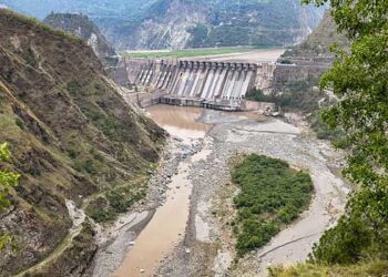 പഹൽ​ഗാമിനുള്ള മറുപടി ഓപ്പറേഷൻ സിന്ദൂർ മാത്രമല്ല പാക്കിസ്ഥാനെ, ഇന്ത്യയുടെ കളി കമ്പനി കാണാൻ കിടക്കുന്നതേയുള്ളു!! പാക്കിസ്ഥാന്റെ ജീവനാഡിക്കിട്ട് തന്നെ ഇന്ത്യയുടെ തട്ട്, ‘ഓപ്പറേഷൻ സവാൽകോട്ട്’, ‘ഇത് ജല ഭീകരവാദം, ഇന്ത്യ ഞങ്ങളെ ഒരിറ്റ് വെള്ളം തരാതെ നശിപ്പിക്കാൻ ശ്രമിക്കുന്നു.’.. എഴുതിപിടിപ്പിച്ച് പാക് മാധ്യമങ്ങൾ
