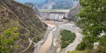 പഹൽഗാമിനുള്ള മറുപടി ഓപ്പറേഷൻ സിന്ദൂർ മാത്രമല്ല പാക്കിസ്ഥാനെ, ഇന്ത്യയുടെ കളി കമ്പനി കാണാൻ കിടക്കുന്നതേയുള്ളു!! പാക്കിസ്ഥാന്റെ ജീവനാഡിക്കിട്ട് തന്നെ ഇന്ത്യയുടെ തട്ട്, ‘ഓപ്പറേഷൻ സവാൽകോട്ട്’, ‘ഇത് ജല ഭീകരവാദം, ഇന്ത്യ ഞങ്ങളെ ഒരിറ്റ് വെള്ളം തരാതെ നശിപ്പിക്കാൻ ശ്രമിക്കുന്നു.’.. എഴുതിപിടിപ്പിച്ച് പാക് മാധ്യമങ്ങൾ