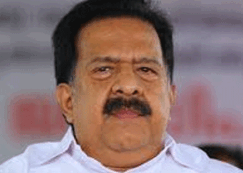 ‘എല്ലാം കഴിഞ്ഞപ്പോൾ തന്ത്രി അകത്തും മന്ത്രിമാർ പുറത്തും;സ്വർണക്കൊള്ളയിലെ പ്രതികൾ എല്ലാം മുഖ്യമന്ത്രിക്ക് ഒപ്പമുള്ളവരാണ്; മന്ത്രി വാസവൻ രാജി വയ്ക്കണം; പിടിയ്ക്കപ്പെട്ട പ്രതികൾക്ക് ജാമ്യം ലഭിച്ചത് എസ്ഐടി അനാസ്ഥ‘- രമേശ് ചെന്നിത്തല