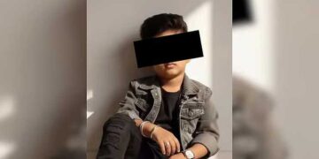 ഭർത്താവ് യുഎസിൽ, കൂട്ടികാരിക്കും കുട്ടിക്കുമൊപ്പം ഗർഭകാല ഫോട്ടോ ഷൂട്ടിനെത്തി, കുട്ടികളെ കളിക്കാനിരുത്തി ഫോട്ടോയെടുക്കുന്നതിനിടെ കുഞ്ഞു കുളത്തിൽ വീണു, മൂന്നു വയസുകാരന് ദാരുണാന്ത്യം