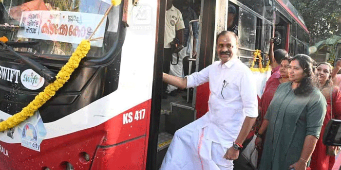 തർക്കങ്ങൾക്കൊടുവിൽ ​ഗതാ​ഗത മന്ത്രിയും മേയറും കൈകോർത്തു…നഗരത്തിലെ ഇടറോഡുകളിലേക്ക് ഇലക്ട്രിക് ബസുകള്‍ ഓടിക്കയറി