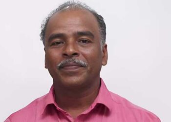 സർക്കാർ ആനുകൂല്യങ്ങൾ ലഭിക്കുന്നില്ല, ധനസഹായത്തിനായി ഓഫിസുകൾ കയറിയിറങ്ങി, കാര്യമുണ്ടായില്ല, മികച്ച കർഷകനുള്ള അവാർഡ് നേടിയ വ്യക്തി കൃഷിയിടത്തിൽ ജീവനൊടുക്കിയ നിലയിൽ, മരണത്തിനു പിന്നിൽ സാമ്പത്തിക ബാധ്യത?