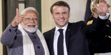 ‘സുസ്വാ​ഗതം’; ഫ്രഞ്ച് പ്രസിഡന്റ് ഇമ്മാനുവൽ മാക്രോൺ ഇന്ത്യയിലെത്തി; മൂന്നു ദിവസത്തെ സന്ദർശനം;ഹെലികോപ്റ്ററുകളുടെയും HAMMER പ്രിസിഷൻ-ഗൈഡഡ് മിസൈലുകളുടെയും സംയുക്ത നിർമ്മാണം ഉൾപ്പെടെയുള്ള പ്രതിരോധ സഹകരണം ശക്തിപ്പെടുത്തുന്നതിൽ ഊന്നൽ; നിർമ്മിതബുദ്ധി, നൂതന സാങ്കേതികവിദ്യ തുടങ്ങിയ പുതിയ മേഖലകളും ചർച്ചാവിഷയമാകും