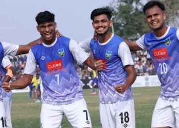 ​ഗുസ്തിയൊക്കെ ഞമ്മള് പണ്ടേ വിട്ടതാ ഭയ്യാ…ഇങ്ങക്ക് പറ്റൂക്കിയാൽ ഒരു ഗോളടിച്ചോളീ … സന്തോഷ് ട്രോഫിയിൽ പഞ്ചാബി മല്ലന്മാരെ 4-0 മലർത്തിയടിച്ച് കേരളത്തിന്റെ ചുണക്കുട്ടികൾ ഇതാ ഫൈനലിൽ