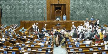 രാഷ്ട്രപതിയുടെ നയ പ്രഖ്യാപന പ്രസംഗത്തിനുള്ള നന്ദിപ്രമേയം പ്രധാനമന്ത്രിയുടെ മറുപടിയില്ലാതെ അംഗീകരിച്ച് ലോക്‌സഭ ; 2004ന് ശേഷം ഇതാദ്യം;  പ്രതിപക്ഷ ബഹളത്തെ തുടർന്ന് പ്രമേയം പാസാക്കിയത് ശബ്ദവോട്ടിലൂടെ