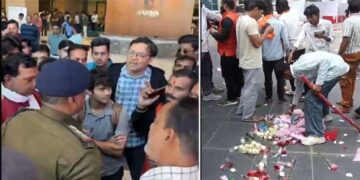 വാലന്റൈൻസ് ഡേയിൽ കമിതാക്കളെ ഒരുമിച്ച് കണ്ടാൽ ആക്രമിക്കും… ന​ഗരത്തിൽ ഹിന്ദുത്വ സംഘടനകളുടെ പോസ്റ്റർ!! കോളേജ് ക്യാമ്പസിൽ കയറി ബജ്‌റംഗ്ദൾ പ്രവർത്തകരുടെ ​ഗുണ്ടാ വിളയാട്ടം, വാലന്റൈൻസ് ഡേ ആഘോഷവേദി അടിച്ചുതകർത്തു, വിദ്യാർഥികളെ മർദിച്ചു, അധ്യാപകരുടെ പരാതിയിൽ കേസ്- Video