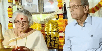 കേരളത്തിന്റെ ‘അതിവേഗ റെയിലിന്’ ഓഫീസ് സജ്ജമാക്കി ഇ.ശ്രീധരൻ; ഭാര്യ രാധ നിലവിളക്ക് കൊളുത്ത ഉദ്ഘാടനം ചെയ്തു; ഡിപിആർ തയ്യാറാക്കാൻ  റെയിൽവേ മന്ത്രി ആവശ്യപ്പെട്ടെന്ന് ശ്രീധരൻ