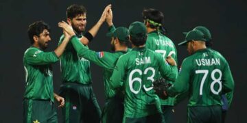 ഇന്ത്യയെ തോൽപിക്കാൻ കച്ചകെട്ടിയിറങ്ങിയ പ്രവചന സിംഹം മുഹമദ് അമീർ വഴിമുടക്കിയായ ലങ്കയെ കണ്ടില്ലേ? സെമി കാണാതെ പാക്കിസ്ഥാൻ ലോകകപ്പിൽ നിന്ന് പുറത്ത്, 65 റൺസ് വിജയലക്ഷ്യം മുന്നിൽക്കണ്ട് ഇറങ്ങിയ പാക് ടീം ജയിച്ചത് വെറും 5 റൺസിന്, ന്യൂസിലൻഡ് സെമിയിൽ