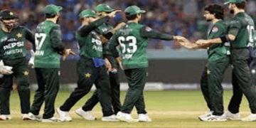 ഇന്ത്യക്കെതിരായ മത്സരം ബഹിഷ്‌കരിക്കാനുള്ള തീരുമാനം: ‘പാക് ക്രിക്കറ്റ് ബോര്‍ഡിനെ ശിക്ഷിക്കാന്‍ ഐസിസിക്ക് കഴിയില്ല;  സർക്കാർ ആവശ്യപ്പെട്ടിട്ടാണ് പിസിബി ആ തീരുമാനമെടുത്തത്’- മുന്‍ ഐസിസി ചെയര്‍മാന്‍ ഇഹ്സാന്‍ മാനി