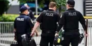 കാനഡയിലെ സ്കൂളിൽ വെടിവെപ്പ്, ആക്രമിയുൾപ്പെടെ 10 പേർ കൊല്ലപ്പെട്ട നിലയിൽ, ആറുപേരുടെ മൃതദേഹം സ്കൂളിൽ, രണ്ടുപേർ സ്കൂളിനു സമീപമുള്ള വീട്ടിൽ മരിച്ച നിലയിൽ