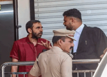 ശബരിമല സ്വർണ്ണക്കേസ്: പോറ്റിയുടെ ജാമ്യാപേക്ഷയിൽ വിധി ഇന്ന്; പുറത്തിറങ്ങിയാൽ വലയിലാക്കാൻ ഇഡി; ‘ഒരു വശത്ത് കടൽ മറുവശത്ത് തീ’! തിരുവല്ലയിലും റെയ്ഡ്