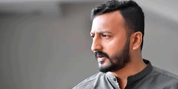 ‘ബാബു ചേട്ടൻ  അത്ഭുതമാവുകയാണ്; മത്സരിക്കാനും ജയിക്കാനും ഉറപ്പായും കഴിയുമെന്നിരിക്കെ അദ്ദേഹത്തിന്റെ നിലപാട് അങ്ങേയറ്റം മാതൃകപരമാണ്; ജനം പല കുറി തോൽപ്പിച്ചാൽ പോലും ‘ഞാൻ കൂടി മത്സരിച്ചില്ലെങ്കിൽ ഈ നാട് എങ്ങനെ മുന്നോട്ട് പോകും’ എന്ന് തെറ്റിദ്ധരിക്കുന്ന പലർക്കും ബാബു ചേട്ടൻ മാതൃകയാണ്‘- കെ. ബാബുവിന് രാഹുലിന്റെ പ്രശംസ