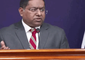 റഷ്യൻ എണ്ണ ഇറക്കുമതി നിർത്തുമോ? കൃത്യമായ മറുപടിയേകാതെ വിദേശകാര്യ മന്ത്രാലയം; ‘അന്താരാഷ്ട്ര സാഹചര്യങ്ങളും വിപണി നിലവാരവും അനുസരിച്ച് ഊർജ സ്രോതസ്സുകൾ വൈവിധ്യവൽക്കരിക്കുക എന്നതാണ് ഇന്ത്യയുടെ തന്ത്ര‘മെന്ന് രൺധീർ ജയ്‌സ്വാൾ