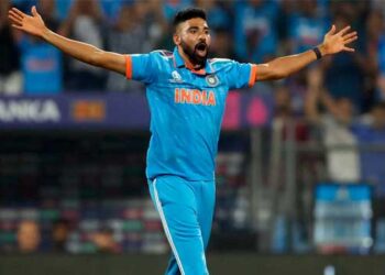 ടി 20 ലോകകപ്പിൽ ഇന്ത്യക്ക് തിരിച്ച‌ടി, പരുക്കേറ്റ് ഹർഷിത് റാണ പുറത്ത്, പൂർണ ആരോ​ഗ്യം വീണ്ടെടുക്കാനാകാതെ വാഷിങ്‌ടൺ സുന്ദർ !! രണ്ടര വർഷങ്ങൾക്കു ശേഷം മുഹമ്മദ് സിറാജ് ടി 20 ടീമിൽ, ആദ്യ മത്സരം യുഎസിനെതിരെ