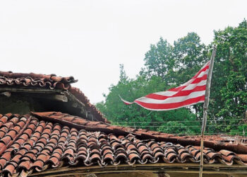ക്രിസ്തു മതം സ്വീകരിച്ചു, നാല് ആദിവാസി കുടുംബങ്ങള്ക്ക് ബഹിഷ്കരണം, കുടിവെള്ളം മുതല് വിറകു ശേഖരണത്തിന് വരെ വിലക്ക്, പരാതിക്കൊടുവില് വിലക്ക് ഭാഗികമായി പിന്വലിച്ച് ഗ്രാമമുഖ്യന്