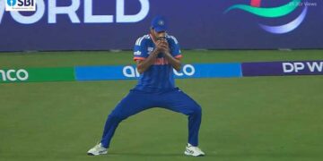 അവസാന ഓവറിലെ രണ്ടാം ബോൾ സാക്ക് ലയൺ ഉയർത്തിയടിച്ച ബോൾ ലക്ഷ്യമാക്കി റിങ്കു സിം​ഗ്… ഇടയിൽ എന്തിനെന്നറിയാതെ നായകന്റെ കടന്നുവരവ്… ദേ പോകുന്നു വഴുതി താഴേക്ക്… മൂന്നാം ബോളിലും റിപ്പീറ്റ് മോഡ് ഓൺ… ഇത്തവണ പിഴച്ചത് തിലകിന്… നാലാം ബോളിൽ പക്ഷെ പിടിവീണു… ബോൾ ‘സുന്ദര’മായി സുന്ദറിന്റെ കൈക്കുള്ളിൽ…