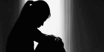 മലയാള യുവനടിയ്ക്ക് നേരെ ഹോട്ടൽ മുറിയിൽ അതിക്രമം;  ജീവനക്കാരൻ പിടിയിൽ; ഫോൺ നന്നാക്കാനെത്തിയപ്പോൾ കടന്നു പിടിച്ചെന്നാണ് പരാതി