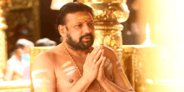 സ്വർണക്കൊള്ള: തന്ത്രി കണ്ഠര് രാജീവരുടെ പേരിൽ 2.05 കോടി, ഭാര്യയ്ക്ക് 62 ലക്ഷം രൂപയുടെയും നിക്ഷേപം; പുരാവസ്തു തട്ടിപ്പിന് സാധ്യതയില്ലെന്ന്  എസ്ഐടി; സാമ്പത്തിക ഇടപാടുകൾ അന്വേഷിക്കവെ ജാമ്യം നൽകുന്നത് ഉചിതമാകില്ലെന്ന് വിലയിരുത്തൽ