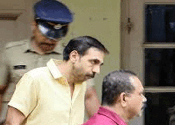 പോറ്റിയ്ക്ക് ജാമ്യം; സ്വാഭാവിക ജാമ്യം അനുവദിച്ചത് അറസ്റ്റിലായി 90 ദിവസം പിന്നിട്ടിട്ടും  കുറ്റപത്രം സമർപ്പിക്കാത്തതിനാൽ;പുറത്തിറങ്ങിയാലും രക്ഷയില്ല! കാത്തിരിക്കുന്നു ED