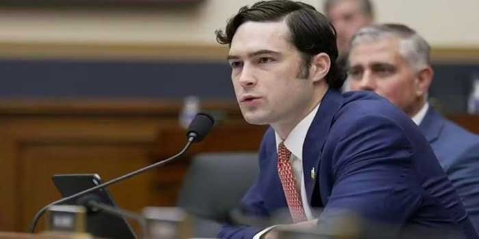 മാളുകളിൽ കയറിയാൽ ‘ഡാലസിൽ അല്ല, പാക്കിസ്ഥാനിൽ ആണെന്ന് തോന്നിപ്പോകുന്നു, അമിതമായ ഇസ്ലാമിക കുടിയേറ്റം നാം സ്‌നേഹിക്കുന്ന അമേരിക്കയെ നശിപ്പിക്കുന്നു, തലമുറകളായി താമസിച്ചുവന്നിരുന്ന കുടുംബങ്ങളുടെ ഉടമസ്ഥതയിലുള്ള സ്ഥലങ്ങൾക്ക് സമീപം പെട്ടെന്ന് പള്ളികൾ പൊട്ടിമുളയ്ക്കുന്നു- അടുത്ത വിവാദത്തിന് തിരികൊളുത്തി റിപ്പബ്ലിക്കൻ എംപി