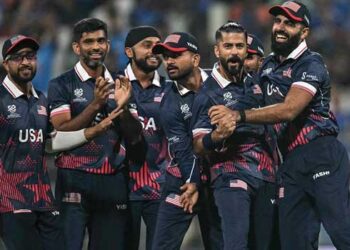 ഇങ്ങനെയൊരു പ്രഹരം, അത് ഒട്ടുമേ പ്രതീക്ഷിച്ചില്ലാട്ടോ…പവർപ്ലേയിൽ തെറുപ്പിച്ചത് എണ്ണം പറഞ്ഞ 4 വിക്കറ്റുകൾ, ഒരു റൺസെടുക്കുന്നതിനിടെ വീണത് മൂന്ന് വിക്കറ്റ്, അഭിഷേകും ദുബെയും ​ഗോൾഡൻ ഡക്ക്… യുഎസ്എയ്ക്ക് മുന്നിൽ അടിപതറി ഇന്ത്യ, അവസാന ഓവറിൽ സ്കൈ ഷോ…യുഎസ്‌എ‌യ്ക്ക് ലക്ഷ്യം 162