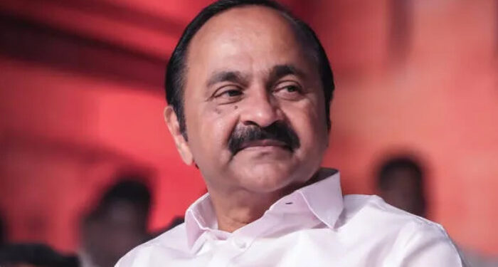 രക്തസാക്ഷികളുടെ കുടുംബംപോലും വെറുക്കുന്ന പാർട്ടിയായി സിപിഎം മാറി, ഫണ്ട് പിരിച്ച് അടിച്ചുമാറ്റുക, ചോദ്യം ചെയ്ത ഉത്തമനായ കമ്യൂണിസ്റ്റുകാരനെ പുറത്താക്കുക, ഇതൊക്കെയാണ് ഇപ്പോഴത്തെ കമ്മ്യൂണിസം, ഇടതുസഹയാത്രികരെല്ലാം തുടർഭരണം വേണ്ടെന്നാണ് പറയുന്നത്. പിണറായി മൂന്ന് എന്നുകേൾക്കുമ്പോള്‍ എല്ലാവരും തലയില്‍ കൈ വയ്ക്കുകയാണ്, നാലുവോട്ടുകിട്ടാൻ ഒരുവർഗീയതയ്ക്കും യുഡിഎഫ് മാലയിടില്ലെന്ന് വി ഡി സതീശന്‍