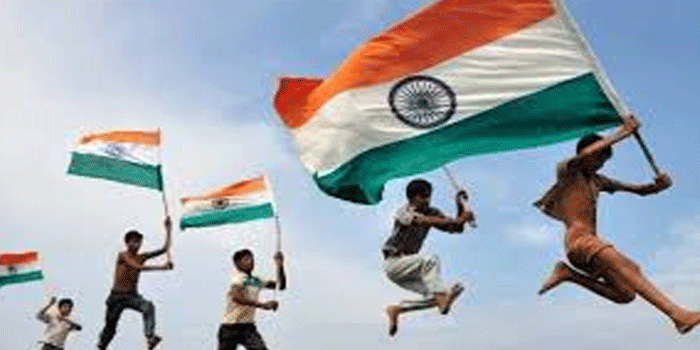 ദേശീയ ഗാനത്തിനൊപ്പം  ഇനി ദേശീയ ഗീതവും..വന്ദേ മാതരം ആലാപനം നിർബന്ധമാക്കി ഉത്തരവ്: സ്‌കൂൾ അസംബ്ലികൾക്കടക്കം ബാധകം; എല്ലാവരും എഴുന്നേറ്റ് നിൽക്കണമെന്നും നിർദേശം