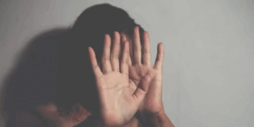 മാന്നാറിൽ  56കാരിയെ തുണി അലക്കുന്നതിനിടെ കുളിക്കടവിൽ  ക്രൂരപീഡനത്തിനിരയാക്കി; സംഭവം പട്ടാപ്പകൽ; പ്രതി പരുമല കോട്ടയ്ക്കൽ സ്വദേശി സബീറിനായി തിരച്ചിൽ ഊർജ്ജിതമാക്കി