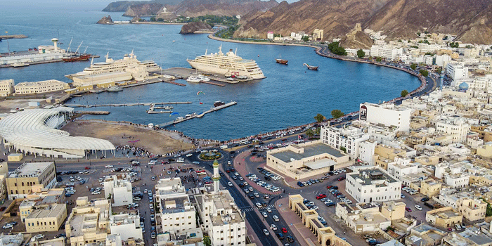 ഒമാന് നേരെയും തിരിഞ്ഞ് ഇറാൻ; പ്രധാന വ്യാപാര തുറമുഖമായ ദുകമിൽ ഡ്രോൺ ആക്രമണം; ഇന്ധന ടാങ്കുകൾക്കരികെ ഡ്രോൺ അവശിഷ്ടങ്ങൾ വീണു