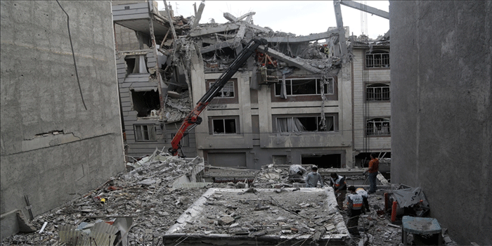 അബുദാബിയിൽ ഇറാന്റെ മിസൈൽ ആക്രമണം; അഞ്ച് ഇന്ത്യക്കാർക്ക് പരിക്കേറ്റു; രണ്ടിടങ്ങളിൽ തീപ്പിടിത്തം