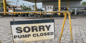 ഇന്ധന പ്രതിസന്ധി: ഇന്ത്യയോട് സഹായം തേടി അയൽ​രാജ്യങ്ങൾ; അസം റിഫൈനറിയിൽ നിന്ന് 5000 ടൺ ഡീസൽ നല്കാമോയെന്ന്  ബം​ഗ്ലാദേശ്; ആലോചിക്കട്ടെയെന്ന് കേന്ദ്രം