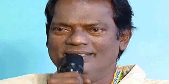 മാനസീകാരോഗ്യമില്ലാത്തവരെ മോശമായി പരാമർശിച്ചു; നടൻ സലിംകുമാറിനെതിരെ തിരഞ്ഞെടുപ്പ് കമ്മീഷന് പരാതി; ‘പ്രചരണ പരിപാടികളിൽ പങ്കെടുക്കുന്നതിൽ നിന്നും വിലക്കണം‘