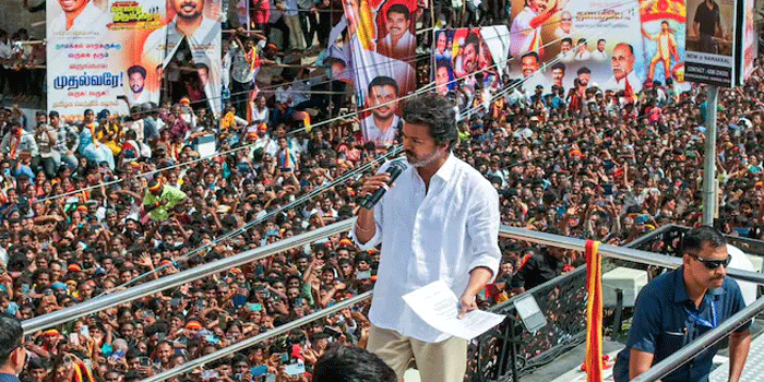 ‘വലിയ ആൾക്കൂട്ടവും തിരക്കുംമൂലം പ്രശ്നങ്ങളുണ്ടായിട്ടും അവിടെ പ്രസംഗം തുടർന്നത് എന്തുകൊണ്ട്?‘ വിജയ്ക്ക് സിബിഐ സമൻസ് ; വീണ്ടും ചോദ്യം ചെയ്യൽ; മാർച്ച് 10 ന് നേരിട്ട് ഹാജരാകണം