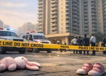 കോവിഡ് വന്നതോടെ ഒരു കണ്ണിന്റെ കാഴ്ച പൂർണമായി നഷ്ടമായി, ഇപ്പോൾ രണ്ടാമത്തെ കണ്ണിന്റെ കാഴ്ചയ്ക്കും മങ്ങൽ!! പിതാവ് രണ്ട് വയസുകാരി മകളേയും ചേർത്ത് പിടിച്ച് 23-ാം നിലയിൽ നിന്ന് ചാടി ജീവനൊടുക്കി