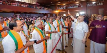 സിപിഐ, കോൺഗ്രസ് വിട്ടു വന്നവർക്കും സീറ്റ്!! 47 സ്ഥാനാർഥികളുടെ ഒന്നാംഘട്ട പട്ടിക പുറത്തുവിട്ട് ബിജെപി, നേമത്ത് രാജീവ്, കെ. സുരേന്ദ്രൻ കാസർകോട്, പൂഞ്ഞാറിൽ പി.സി. ജോർജ്, ഒറ്റപ്പാലത്ത് മേജർ രവി…പട്ടികയിൽ എസ് രാജേന്ദ്രനും ആർ രശ്മിയും