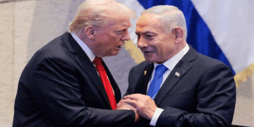 ‘ഇതൊക്കെ ചെറുത്; കനത്ത ആക്രമണം വരാനിരിക്കുന്നേയുള്ളൂ; എല്ലാം ഉടനെ തീർക്കും’- ട്രംപ്; ‘ഡൊണാൾഡ് ട്രംപ് ലോകത്തിലെ ഏറ്റവും ശക്തനായ നേതാവ്, ശരിയെന്ന് തോന്നുന്ന കാര്യങ്ങൾ അദ്ദേഹം ചെയ്യുന്നു’ നെതന്യാഹു