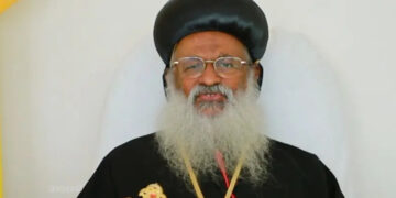 അഹങ്കാരം കൊണ്ട് മനസും ശരീരവും തളര്വാതം പിടിച്ചവരാണ് യുദ്ധം ചെയ്യുന്നത്, നല്ല ബോധമുള്ളവര്ക്ക് ഒരിക്കലും യുദ്ധം ചെയ്യാന് തോന്നുകില്ല. ഇത്തരം യുദ്ധങ്ങള് ഒന്നിനും ഒരു പരിഹാരമല്ല, കത്തോലിക്കാ ബാവ