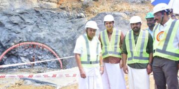 വയനാട് തുരങ്ക പാതയുടെ ഫസ്റ്റ് ബ്ലാസ്റ്റ് സ്വിച്ച് ഓൺ കർ‍മം നടന്നത് കഴിഞ്ഞ ദിവസം, താൽക്കാലിക പാലം, ക്രഷർ യൂണിറ്റ്, ഫ്യൂവൽ ടാങ്ക്, തൊഴിലാളികൾക്ക് താമസിക്കാനുള്ള ക്യാമ്പ് ഷെഡ് എന്നിവയെല്ലാം തയാർ… നിർമാണം അടിയന്തരമായി സ്റ്റേ ചെയ്യണം, കേന്ദ്ര അനുമതി റദ്ദാക്കണം… ആവശ്യവുമായി പ്രകൃതി സംരക്ഷണ സമിതി സുപ്രിം കോടതിയിൽ