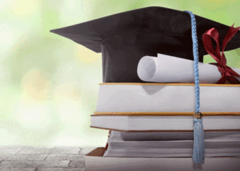 ജോലിയില്ലാതെ വലഞ്ഞ് രാജ്യത്തെ ബിരുദധാരികൾ; പഠനം പൂർത്തീകരിച്ച 40 ശതമാനം പേർക്കും തൊഴിലില്ല!