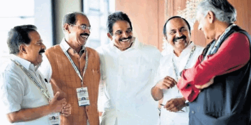 കോൺ​ഗ്രസ് രണ്ടാം ഘട്ട സ്ഥാനാർഥി പട്ടിക വൈകും; രാത്രിയും തിരഞ്ഞെടുപ്പ് സമിതി യോഗം