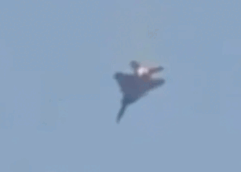 അമേരിക്കൻ യുദ്ധവിമാനം കുവൈത്തിൽ തകർന്നു വീണു; അബദ്ധത്തിൽ വെടിവെച്ചിട്ടതാകാമെന്ന് നി​ഗമനം; യുഎസുമായി ചർച്ചയ്ക്കില്ലെന്ന് ഇറാൻ