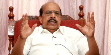 ബുദ്ധിശൂന്യതയും അഹങ്കാരവുമാണ് സിപിഎമ്മിനുള്ളത്, എന്നാല്‍ കോൺഗ്രസ് നല്ല സംസ്കാരവും പക്വതയും ബുദ്ധിയുമുള്ള പാർട്ടി,  കഞ്ചാവടിക്കുന്നവരാണ് ചെങ്കൊടിയുമായി നടക്കുന്നത്, എ വിജയരാഘവനു യോജിക്കുന്ന പേര് പരാജയരാഘവൻ എന്നാണ്, അയാള്‍ എവിടെ പ്രസംഗിച്ചാലും പാര്‍ട്ടി തോല്‍ക്കും, തന്നെ ഇല്ലാതാക്കാൻ ശ്രമിച്ചപ്പോഴേ പ്രതികാരം മനസില്‍ കുറിച്ചതാണെന്ന് ജി സുധാകരന്‍