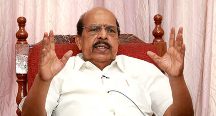 ബുദ്ധിശൂന്യതയും അഹങ്കാരവുമാണ് സിപിഎമ്മിനുള്ളത്, എന്നാല്‍ കോൺഗ്രസ് നല്ല സംസ്കാരവും പക്വതയും ബുദ്ധിയുമുള്ള പാർട്ടി,  കഞ്ചാവടിക്കുന്നവരാണ് ചെങ്കൊടിയുമായി നടക്കുന്നത്, എ വിജയരാഘവനു യോജിക്കുന്ന പേര് പരാജയരാഘവൻ എന്നാണ്, അയാള്‍ എവിടെ പ്രസംഗിച്ചാലും പാര്‍ട്ടി തോല്‍ക്കും, തന്നെ ഇല്ലാതാക്കാൻ ശ്രമിച്ചപ്പോഴേ പ്രതികാരം മനസില്‍ കുറിച്ചതാണെന്ന് ജി സുധാകരന്‍