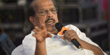 അമ്പലപ്പുഴയൊന്നും വിജയരാഘവന് അറിയില്ല, കമ്മിറ്റി കൂടാന്‍ വന്നിട്ടേയുള്ളൂ, കമ്യൂണിസ്റ്റ് മാനിഫെസ്റ്റോ നേരെ പിടിച്ചു വായിച്ചതുകൊണ്ടാണ്  അയാള്‍ ഇങ്ങനെ ആയത്. അദ്ദേഹം പത്ത് മിനിറ്റ് സംസാരിച്ചാല്‍ തനിക്ക് അയ്യായിരം വോട്ട് കൂടും, പി പ്രസാദ് ഗുരുത്വം ഇല്ലാത്തവന്‍ – ജി സുധാകരന്‍.