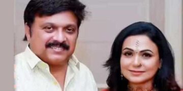 അങ്ങനെ അതു സോൾവാക്കി… മാപ്പ് പറഞ്ഞു, ​​ഗണേഷിന് 5000 പ്രണയങ്ങൾ ഉണ്ടെന്നു പറഞ്ഞാണ് എന്നെ വേദനിപ്പിച്ചത്, പ്രതികരണങ്ങൾ വൈകാരികമായിരുന്നു, ഇട്ടെറിഞ്ഞ് പോകാനായിരുന്നില്ല ആരോപണമുന്നയിച്ചത്, വ്യക്തിപരമായി ഉപദ്രവിക്കാൻ തനിക്ക് യാതൊരു ഉദ്ദേശവുമില്ല, ഇതൊരു കുടുംബ പ്രശ്നം, ചർച്ചകളിലൂടെ പരിഹരിക്കാവുന്ന വിഷയമേയുള്ളൂ- ഭാര്യ ബിന്ദു