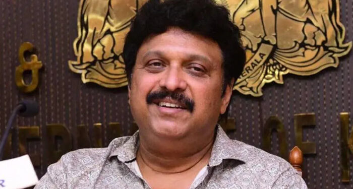 മന്ത്രി കെ.ബി.ഗണേഷ് കുമാർ വ്യഭിചാരം നടത്തിയത് നിങ്ങൾ അറിഞ്ഞില്ലേ ? കയ്യോടെ പൊക്കിയ ഭാര്യയെ മര്ദിച്ച മന്ത്രിക്കെതിരെ ഈ നാട്ടിൽ ഒരു നടപടിയുമില്ലേ ? അവര് ടോൾ ഫ്രീ നമ്പറിൽ നൽകിയ പരാതിയും നിങ്ങൾ മുക്കിയില്ലേ? ഇതെന്ത് നീതി ? ഗണേഷ്കുമാറിനെതിരെ കെഎസ്യു