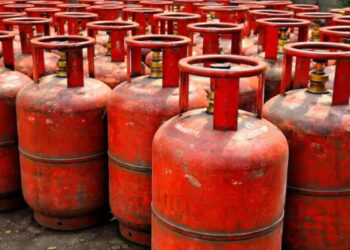 റെസ്റ്റോറന്റുകള്‍ ജാഗ്രതൈ… ഗ്യാസ് ക്ഷാമത്തിന്റെ പേരില്‍ വില കൂട്ടിയാല്‍ പണി കിട്ടും, നിയമ ലംഘകര്‍ക്കെതിരെ കര്‍ശന നടപടി സ്വീകരിക്കുമെന്ന് ഉപഭോക്തൃ സംരക്ഷണ അതോറിറ്റി